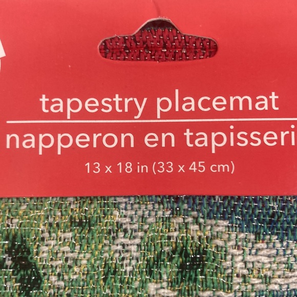 Brand NWT Set of 4- Beautiful Holiday Red Farm Truck Tapestry Placemats 13x18 - Picture 13 of 15